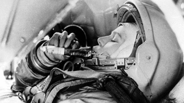 „Gagarin v sukni“. Let první ženy do kosmu slaví 60 let, úplně úspěšný nebyl